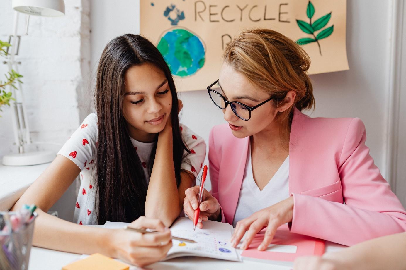 https://2024.veritasbanking.com/Teaching young people financial management with a prepaid card