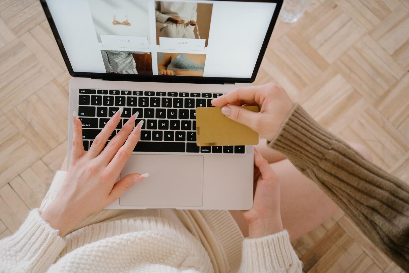 https://2024.veritasbanking.com/Find out how prepaid cards and online shopping security are revolutionising your transactions