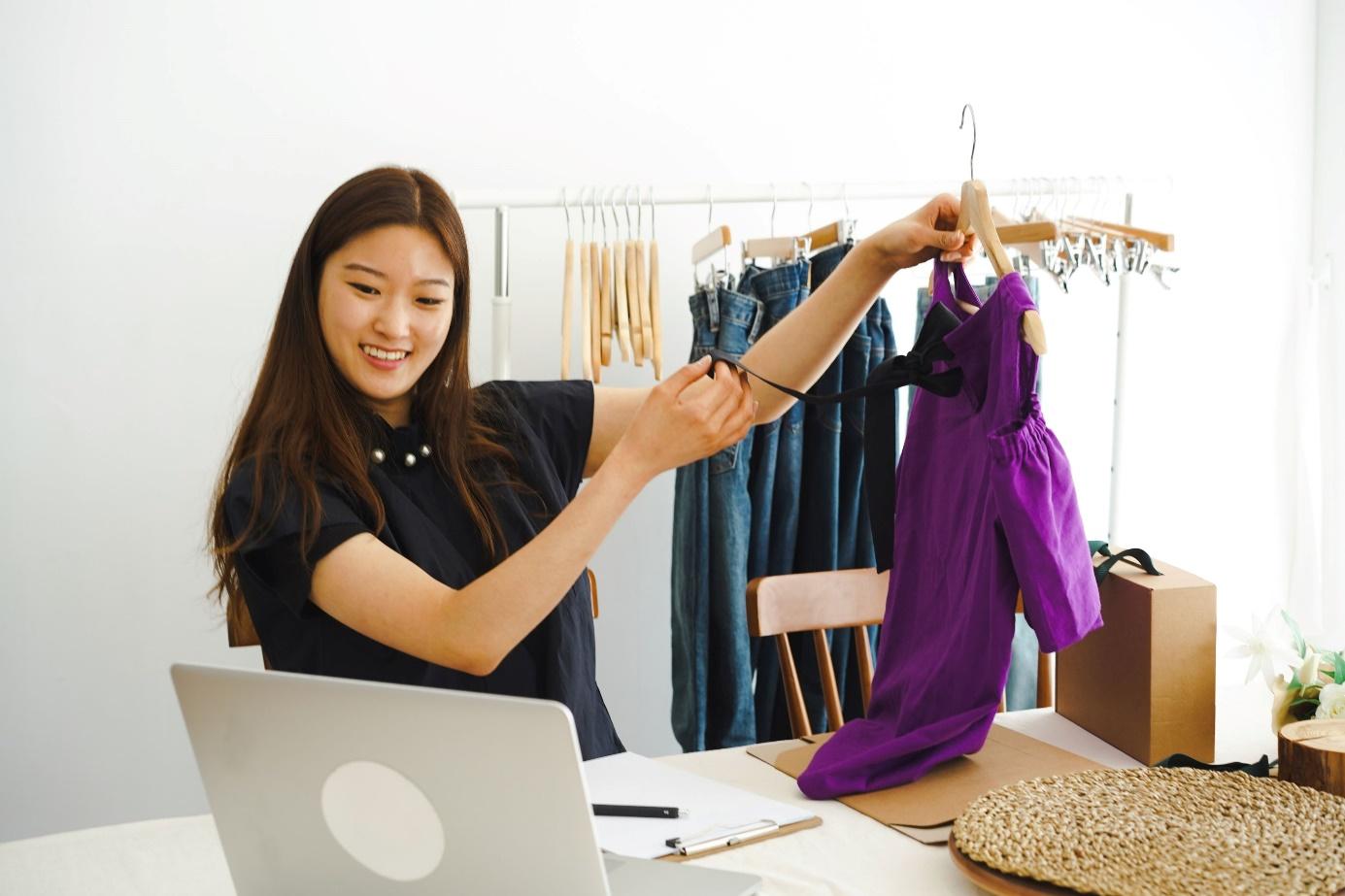 https://2024.veritasbanking.com/Choose the Veritas prepaid card for discreet and confidential purchases