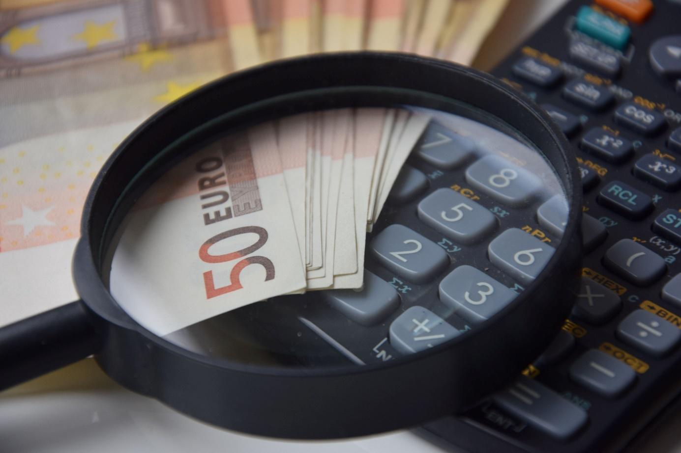 https://2024.veritasbanking.com/Optimise your finances: how to avoid bank charges with a prepaid card